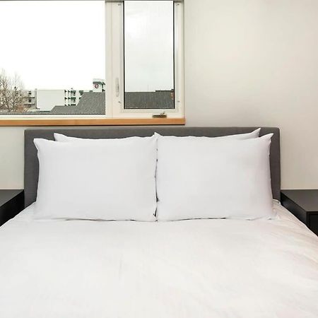 Nn - The Flame - Downtown 1-Bed 2-Bath Villa Whitehorse Eksteriør billede