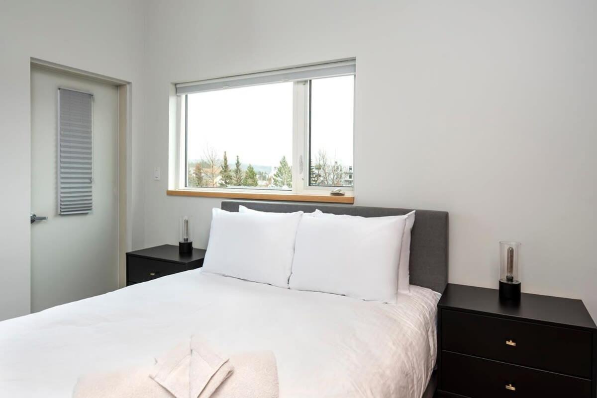 Nn - The Flame - Downtown 1-Bed 2-Bath Villa Whitehorse Eksteriør billede